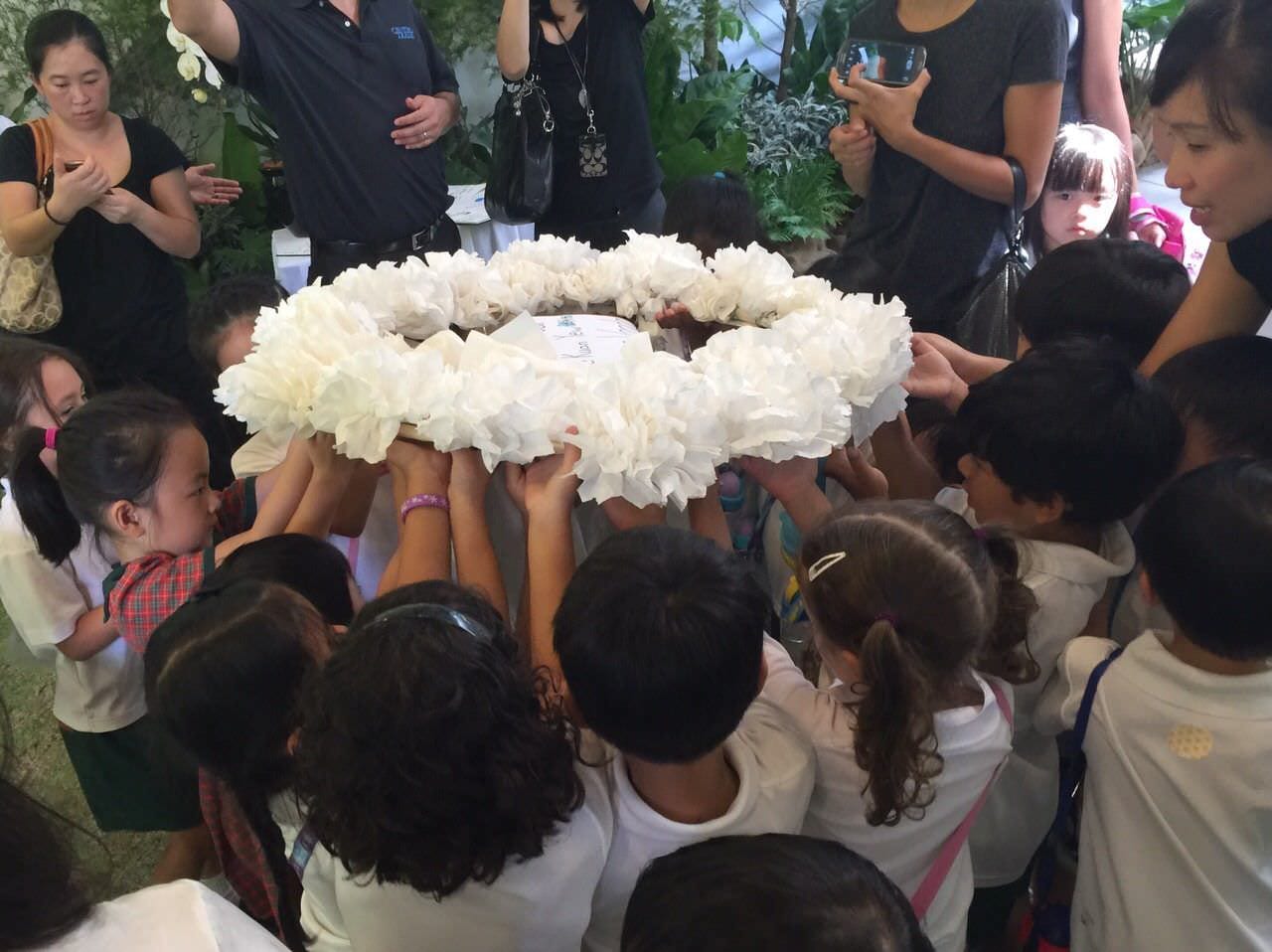 EtonHouse children honouring Mr. Lee Kuan Yew’s legacy