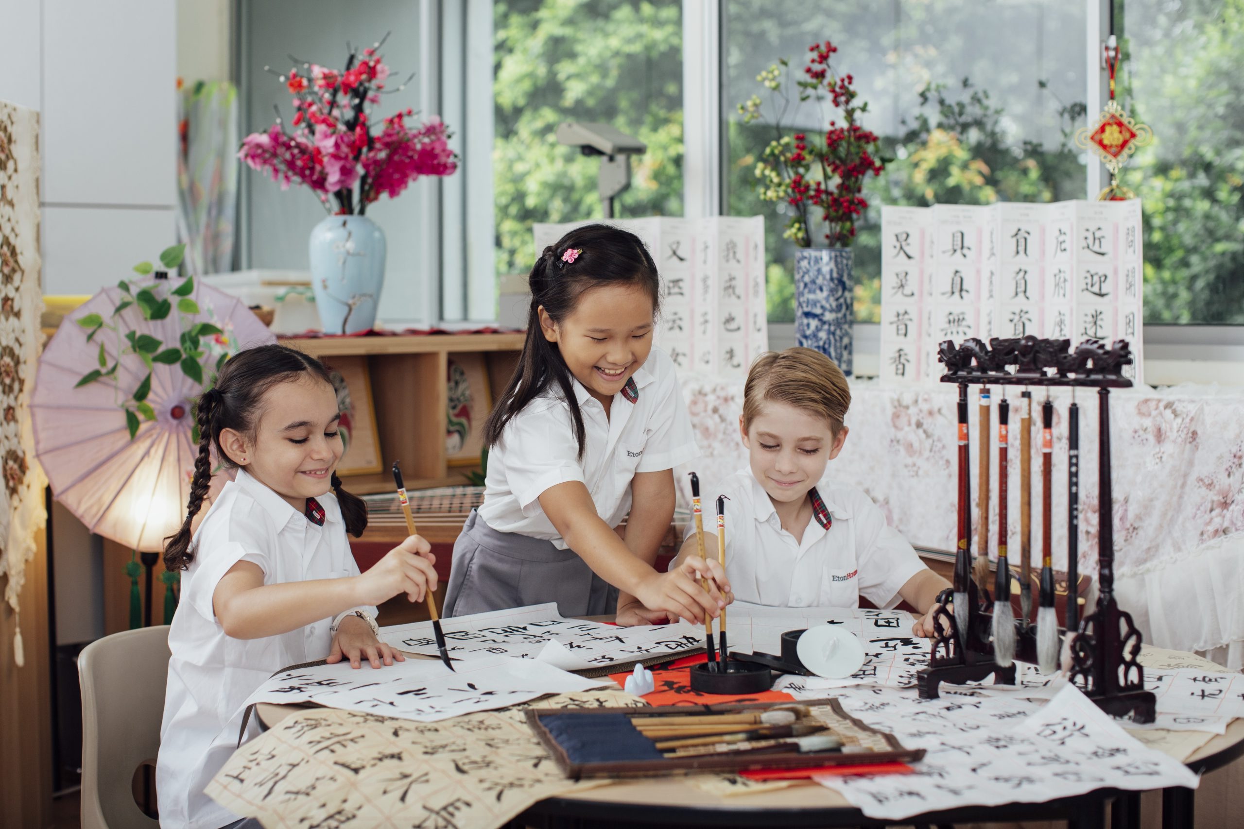 How should parents choose a bilingual immersion program?